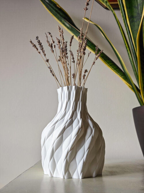 The Conch Vase - Image 5