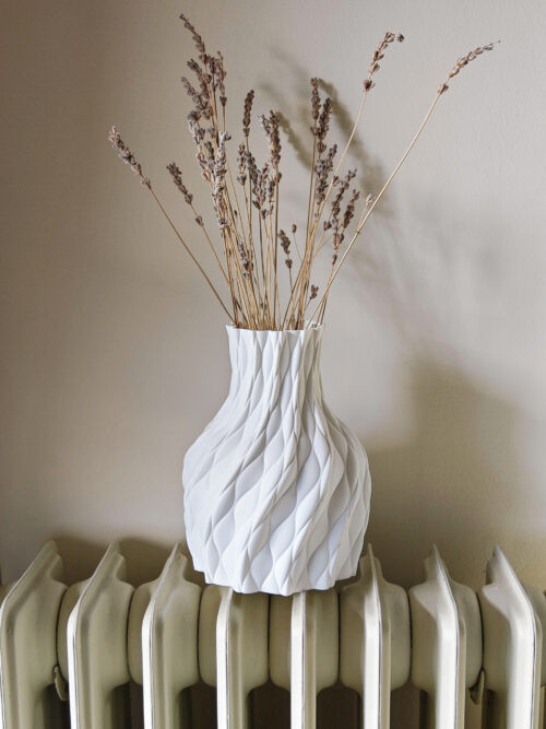 The Conch Vase - Image 6