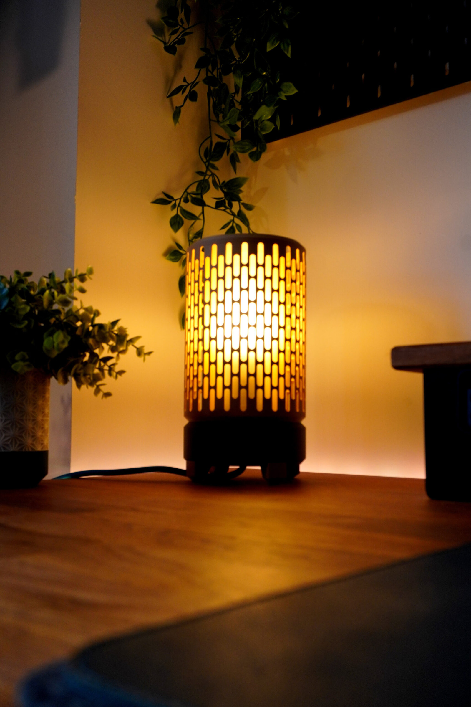 Helios Table Lamp - Image 4