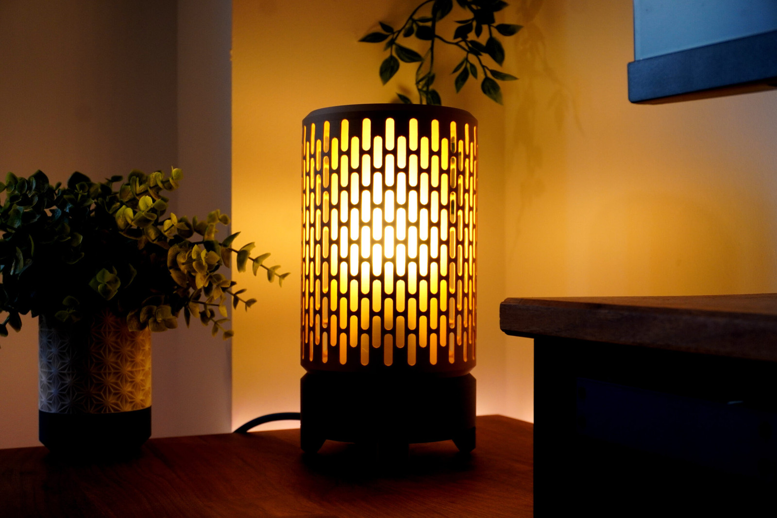 Helios Table Lamp - Image 3
